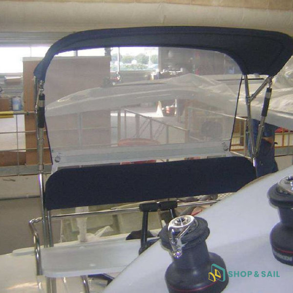 Helm protection Fountaine Pajot Orana 44 NV Equipment