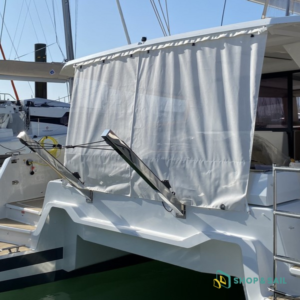 Courtesy curtain Fountaine Pajot Astrea 42 NV Equipment