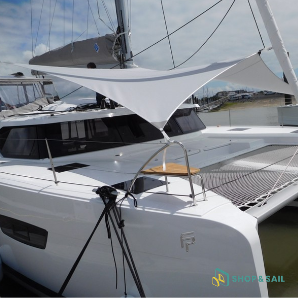 Front shade sail Fountaine Pajot Astrea 42 NV Equipment