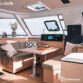 Sellerie de carré avec mousses sur mesure pour Nautitech Open 40, adaptée aux différents modules du carré.